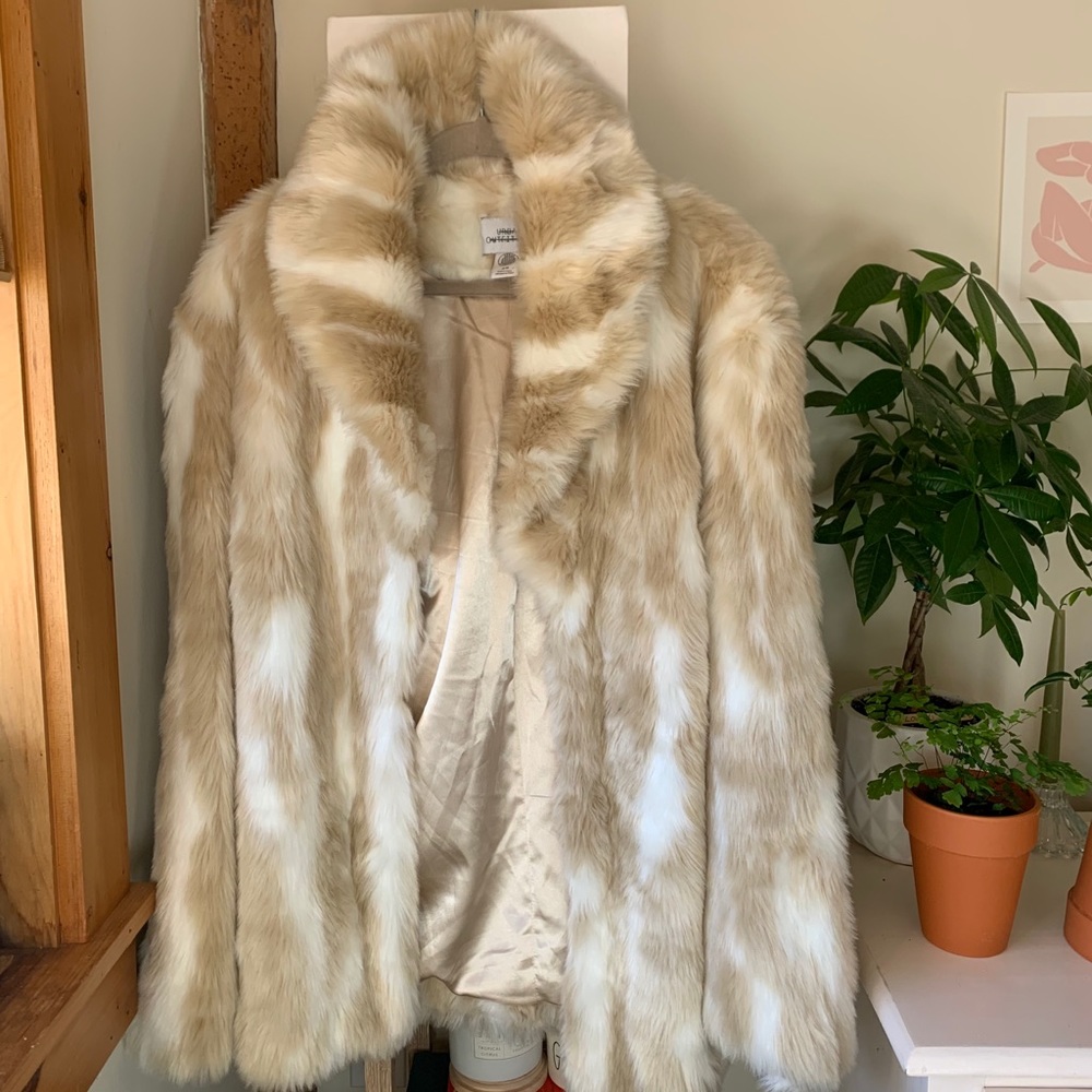 Urban Outfitters faux fur coat!